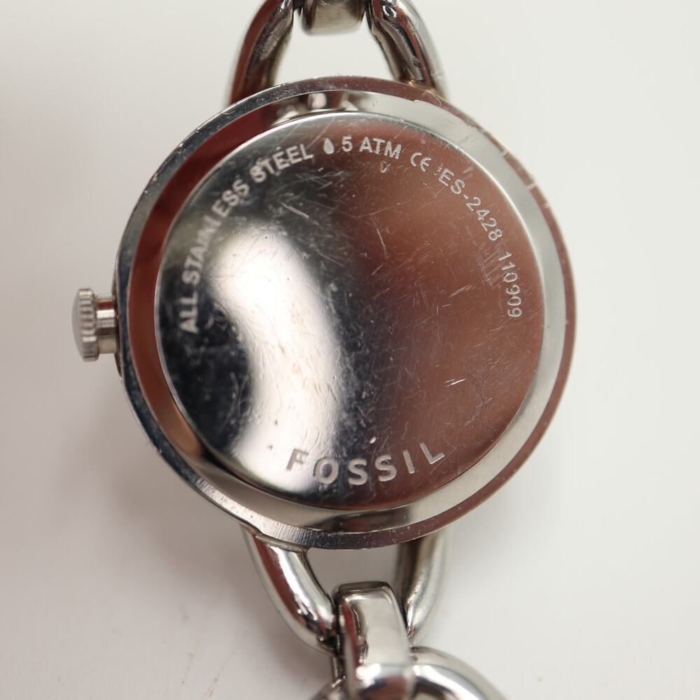 Fossil Womens Silver Tone 23mm Purple Round Watch Bracelet ES2428 w New Battery - Picture 12 of 12